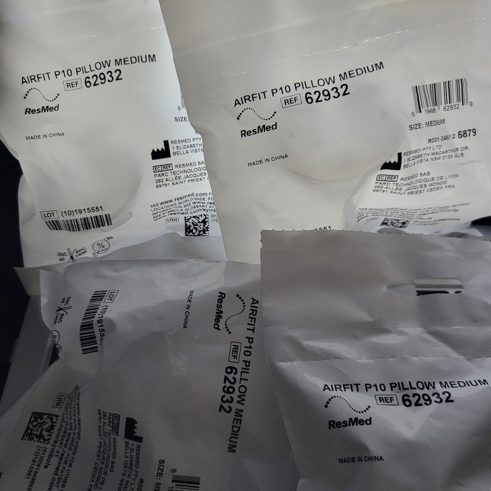 ResMed AirFit P10 Nasal Pillows - Picture 6 of 7